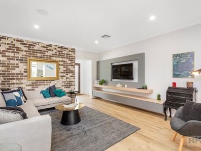 6 Humffray Street, Brabham WA 6055