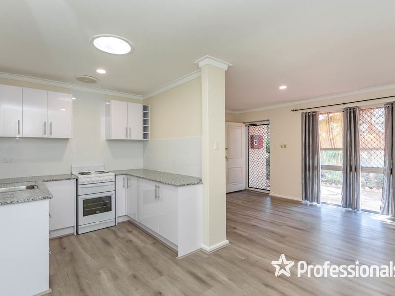 40 Grovelands Drive, Camillo