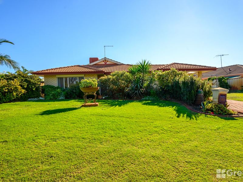 43 Templetonia Promenade, Halls Head WA 6210