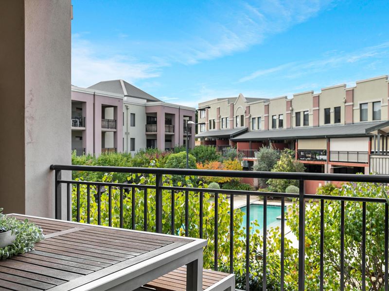 15/1 Roydhouse Street, Subiaco