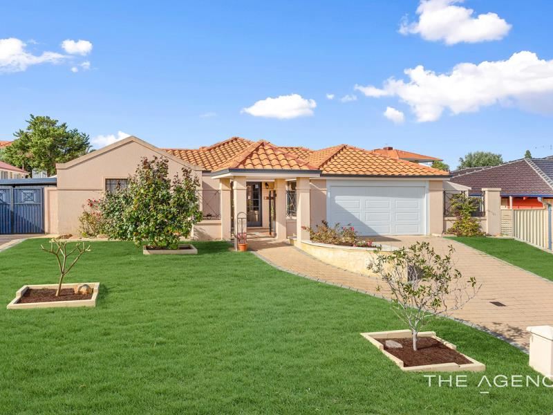 136 Cook Avenue, Hillarys