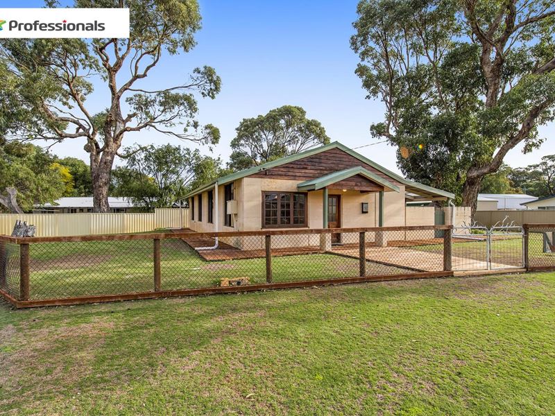 3 Forrest Grove, Preston Beach