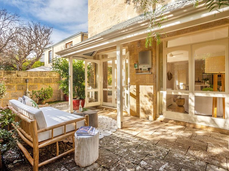 8B John Street, North Fremantle