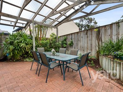 8/49 Foss Street, Bicton WA 6157