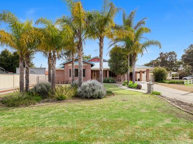 1B Robb Street, Collie WA 6225