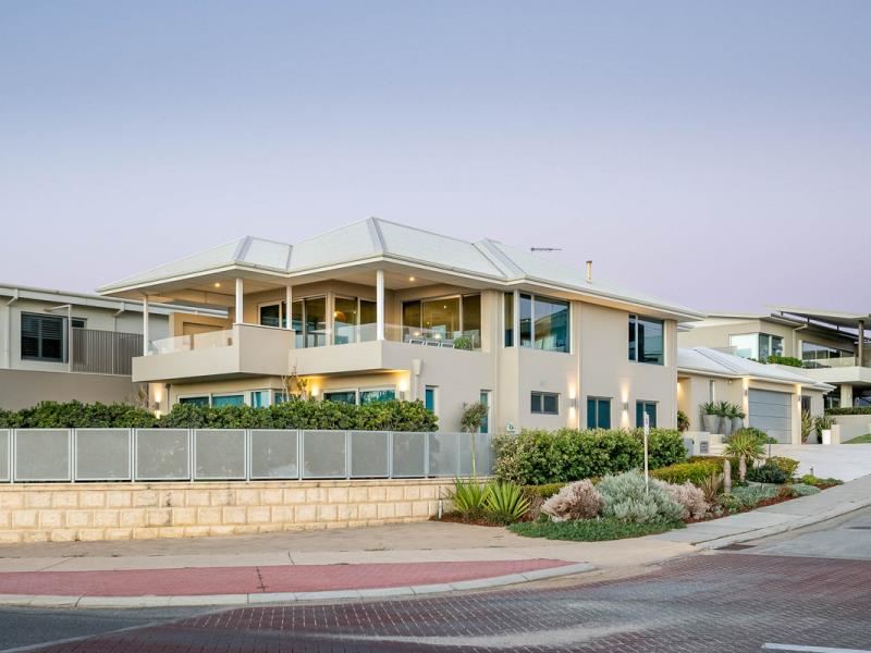 66A West Coast Drive, Marmion
