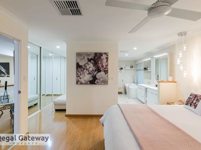 15 Natoli Way, Baldivis WA 6171