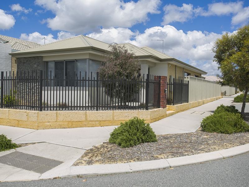 24 Baltic Approach, Piara Waters