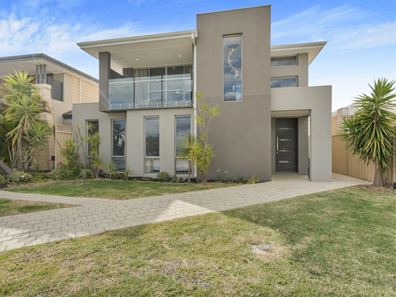 42 Admiralty Road, Canning Vale WA 6155