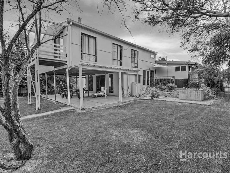 33 Clytie Road, Silver Sands WA 6210