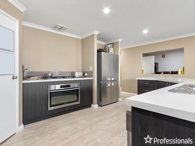 42 Cervantes Avenue, Baldivis WA 6171