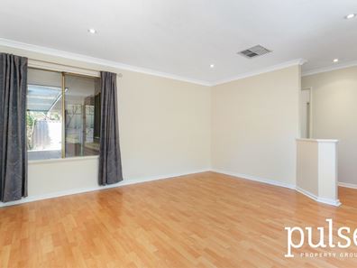 2/25 Mosaic Street East, Shelley WA 6148