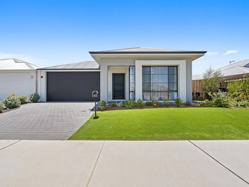 8 Everingham Drive, Ellenbrook