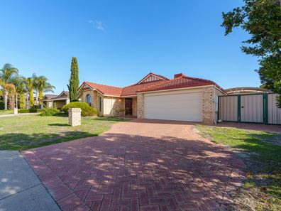 15 Caroline Crescent, Bertram WA 6167