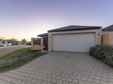 5 Avni Lane, Thornlie WA 6108