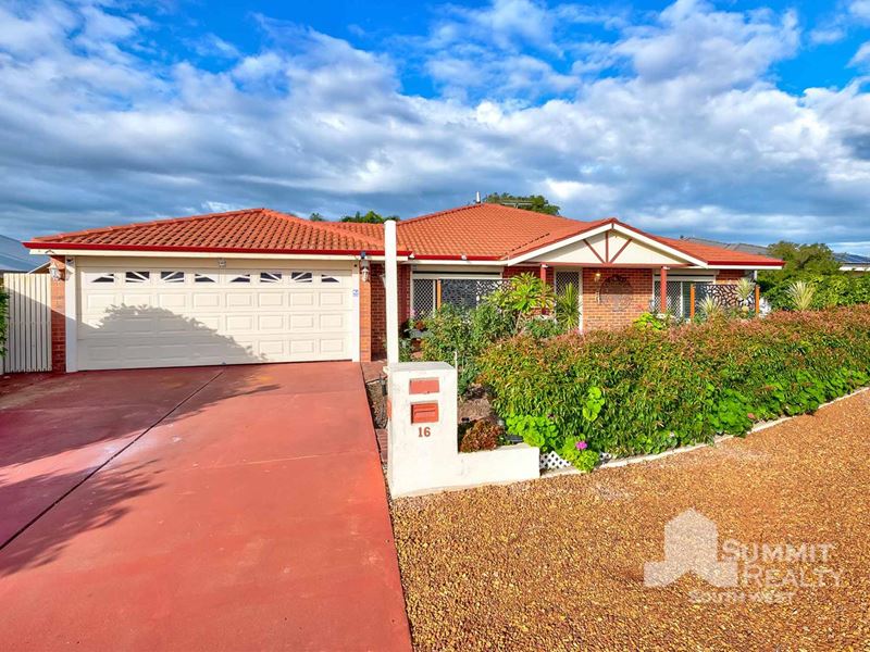 16 Holtzman Place, Carey Park