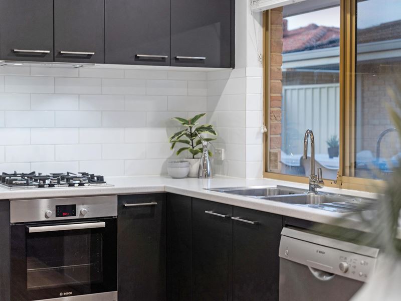 2/12 Dusting Road, Balcatta