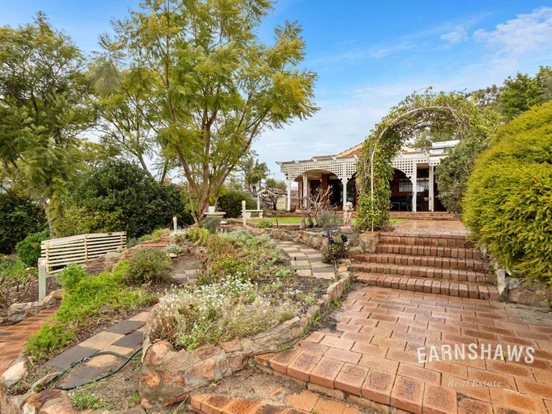 52 Weston Drive, Swan View