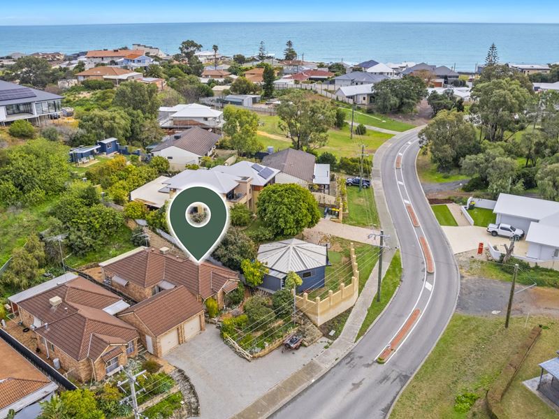 77B Leighton Road, Halls Head