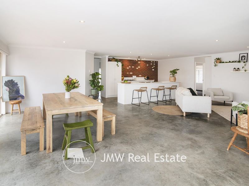 81 St Michaels Parkway, Dunsborough