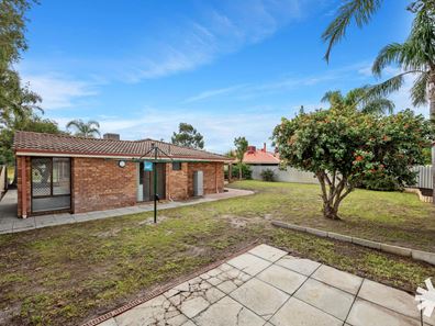 14 Florey Place, Huntingdale WA 6110