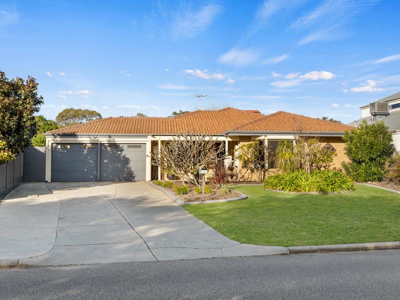 137 Woodbridge Dr, Cooloongup