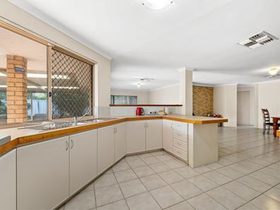 13 Young Lane, Parkwood WA 6147