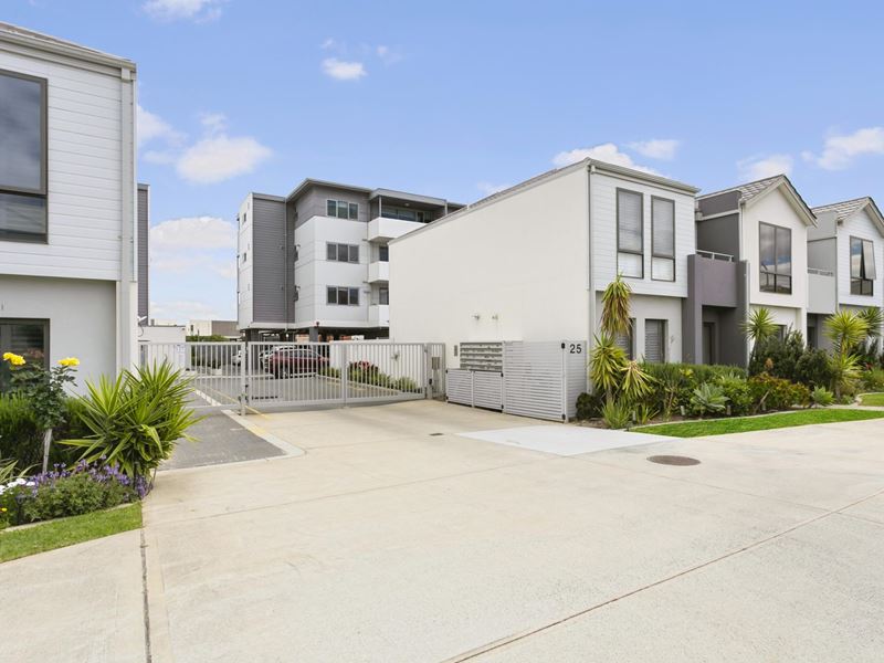 17/25 O'Connor Close, North Coogee WA 6163