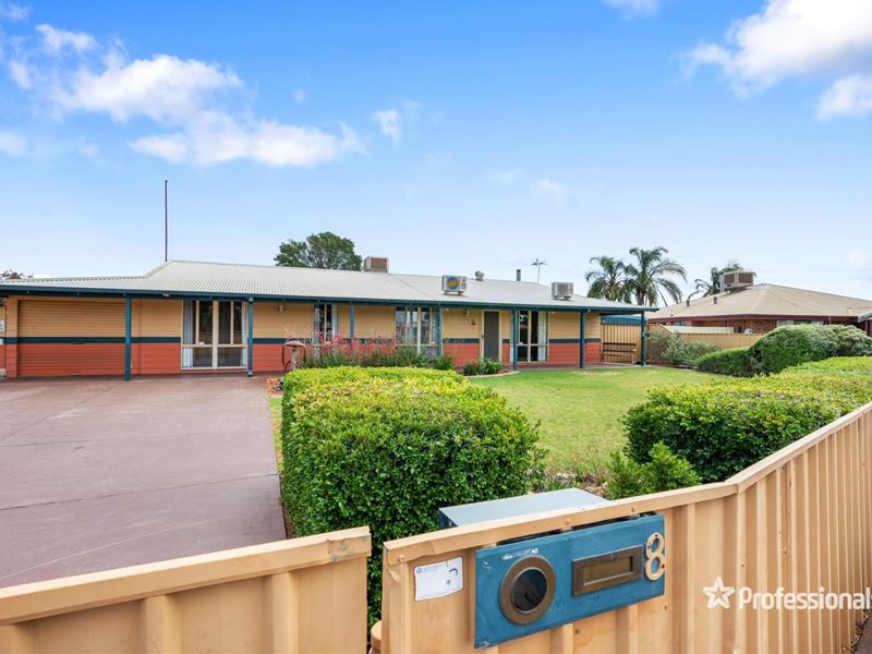 8 Holroyd Way, Boulder