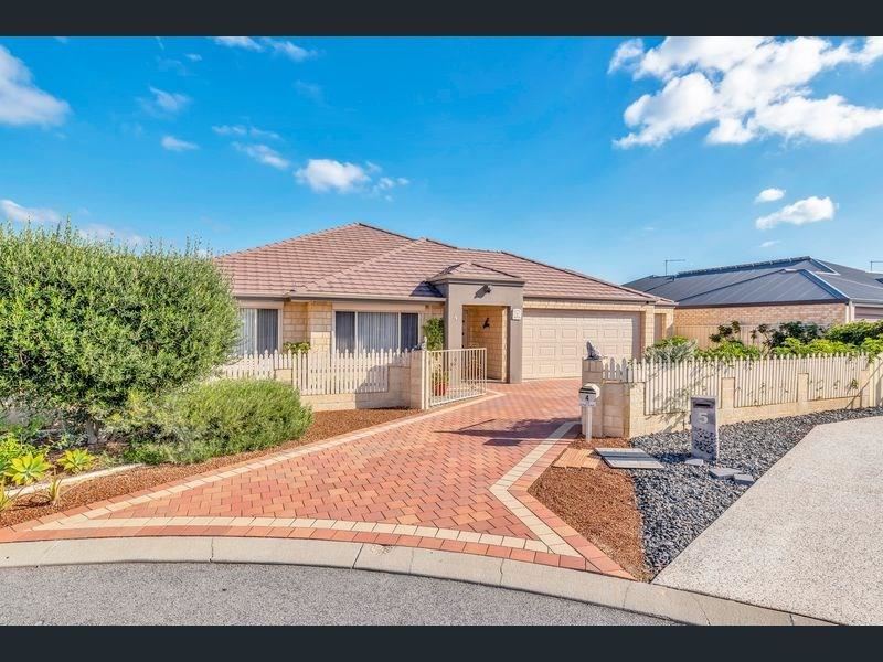 4 Skerne Court, Madora Bay