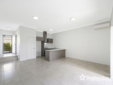 18C Tangmere Way, Balga WA 6061