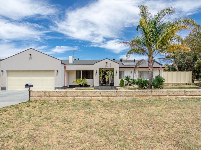 56 Clarence Way, Champion Lakes