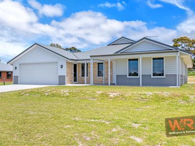 96 Hereford Way, Milpara WA 6330