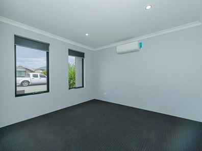 26 Garigal St, Brabham WA 6055