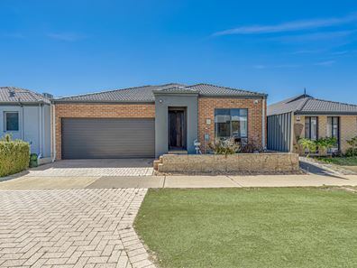 34 Hollyford Parade, Butler WA 6036