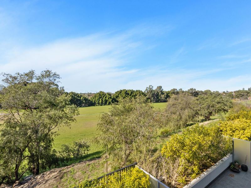 15/2 Milyarm Rise, Swanbourne WA 6010