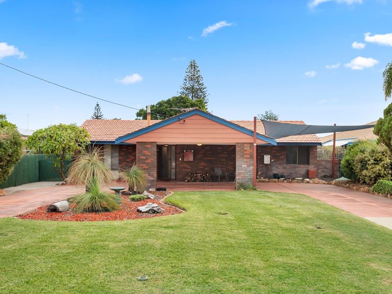 33 McCormick St, Warnbro WA 6169