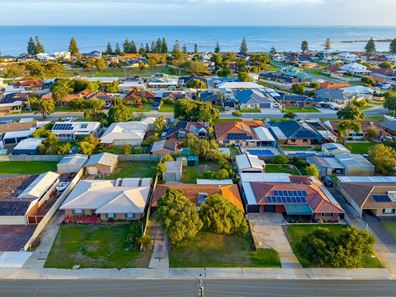 17 Joseph  Road, Safety Bay WA 6169