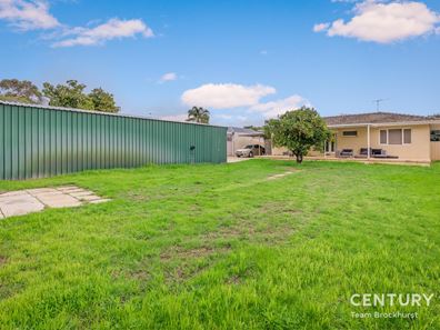 24 Probert Road, Thornlie WA 6108