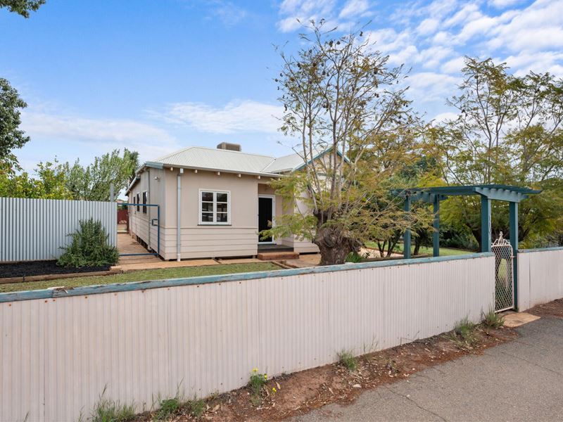 110 Federal Road, Boulder