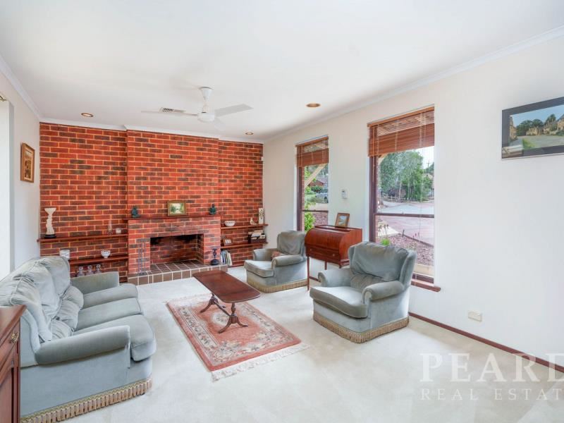 6 Roden Place, Duncraig