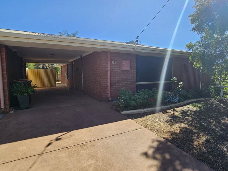 5B Eccles Place, Hannans WA 6430