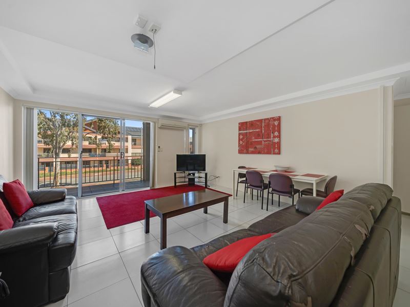 2/69 Grand Boulevard, Joondalup