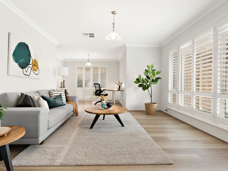 52 McDowell Crescent, Kingsley