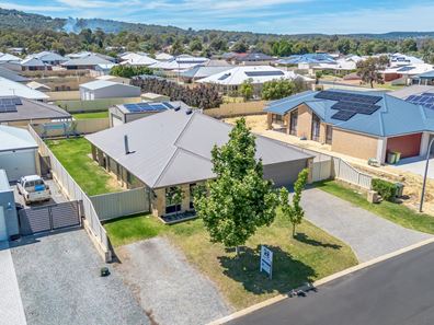 4 ELLIOTT STREET, Waroona WA 6215