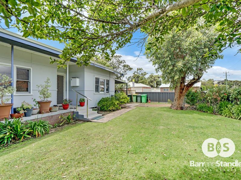 42 George Avenue, Brunswick WA 6224