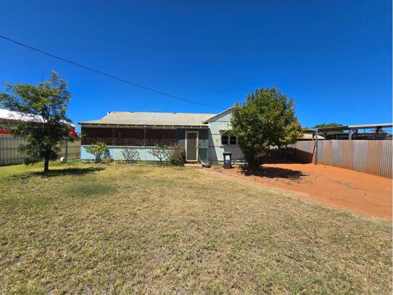 4 Crossland Street, Carnarvon WA 6701