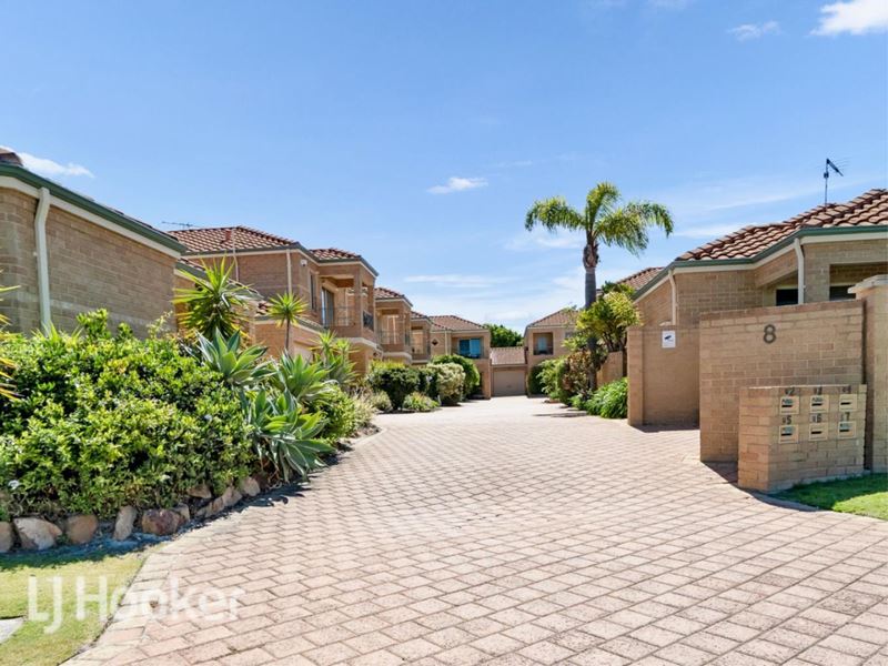 7/8 Centennial Gardens, Hillarys WA 6025