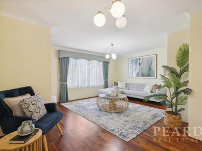 16 Marianne Way, Alexander Heights WA 6064