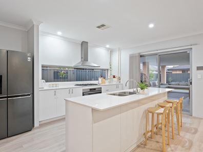 15 Solis Boulevard, Baldivis WA 6171